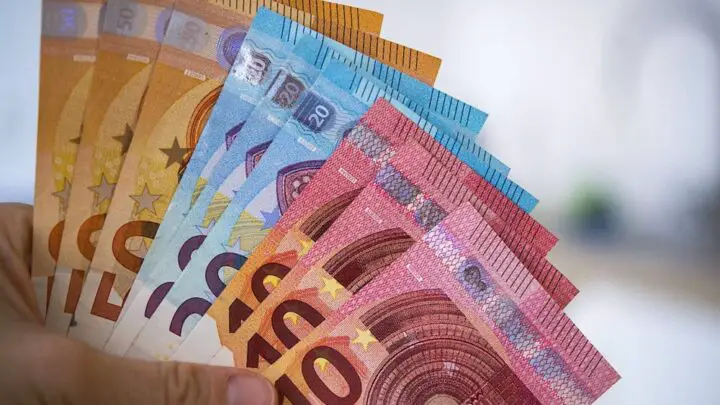 Stize im novac tokom marta Jarac Bik i  Devica.