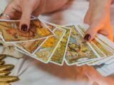 Evo vrlo opširnog i dubokog Lenormand tumačenja za Ovna, Blizanca i Bika do kraja maja 2025. godine