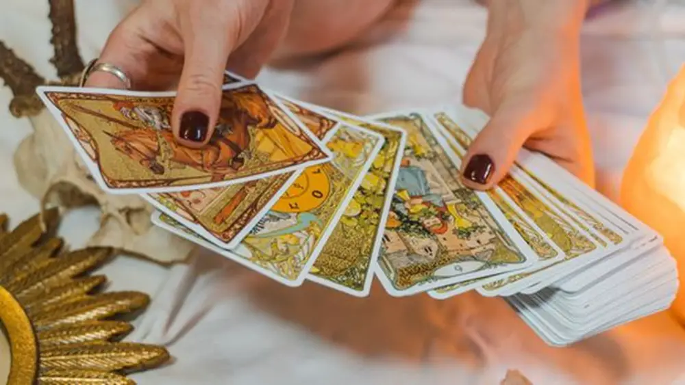 Evo vrlo opširnog i dubokog Lenormand tumačenja za Ovna, Blizanca i Bika do kraja maja 2025. godine Evo vrlo opširnog i dubokog Lenormand tumačenja za Ovna, Blizanca i Bika do kraja maja 2025. godine