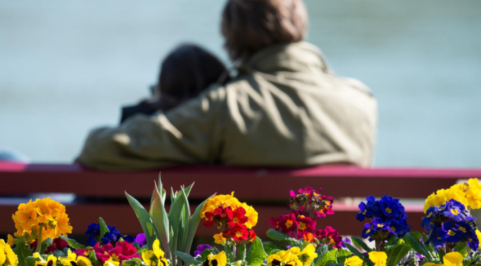 ROMANTIKA JE U VAZDUHU ZA OVA TRI ZNAKA ZODIJAKA – SRCE SE BUDI, SUDBINA SE MEŠA U EMOCIJE