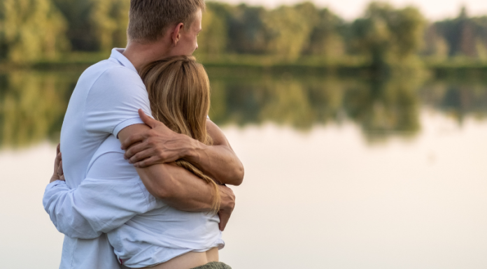 BIVŠA LJUBAV ŽELI POVRATAK: Jedna poruka budi stare emocije, ništa više neće BITI ISTO!