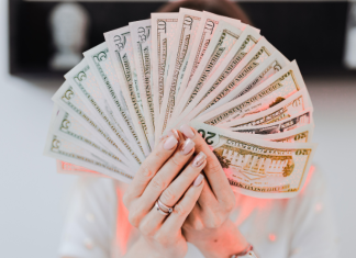NOVAC STIŽE: Zvijezde šalju FINANSIJSKU ENERGIJU ovim znakovima, biće jako SREĆNI!