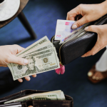 FINANSIJSKA SREĆA DOLAZI: Jedan znak prima novac koji rešava problem koji ga je GODINAMA DRŽAO BUDNIM!