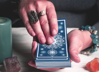 CIGANSKE KARTE OTKRIVAJU SUDBINU DO KRAJA GODINE: Rezultati su ZAPREPASTILI čak i astrologe!