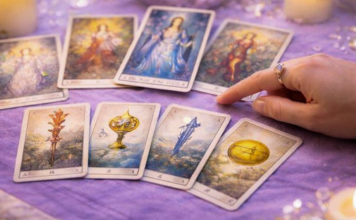 CIGANSKA KARTA DANA ZA 16. SEPTEMBAR: Šta karte poručuju svakom znaku Zodijaka?