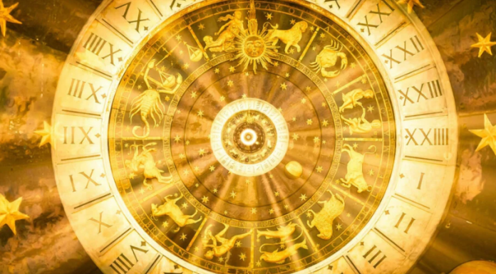 PUN MJESEC NAJVIŠE ĆE UTICATI NA OVA TRI ZNAKA ZODIJAKA: Škorpiju, Vodoliju i Raka očekuju SUDBINSKI PREOKRETI, VELIKE ISTINE I PROMJENE KOJE MIJENJAJU SVE!
